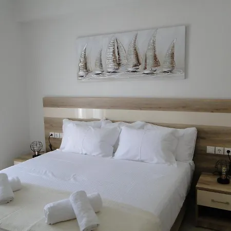 Chrysanthe's νο3 Apartment