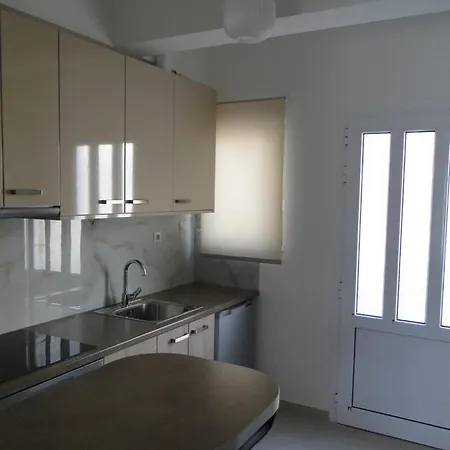 Chrysanthe's νο3 Apartment
